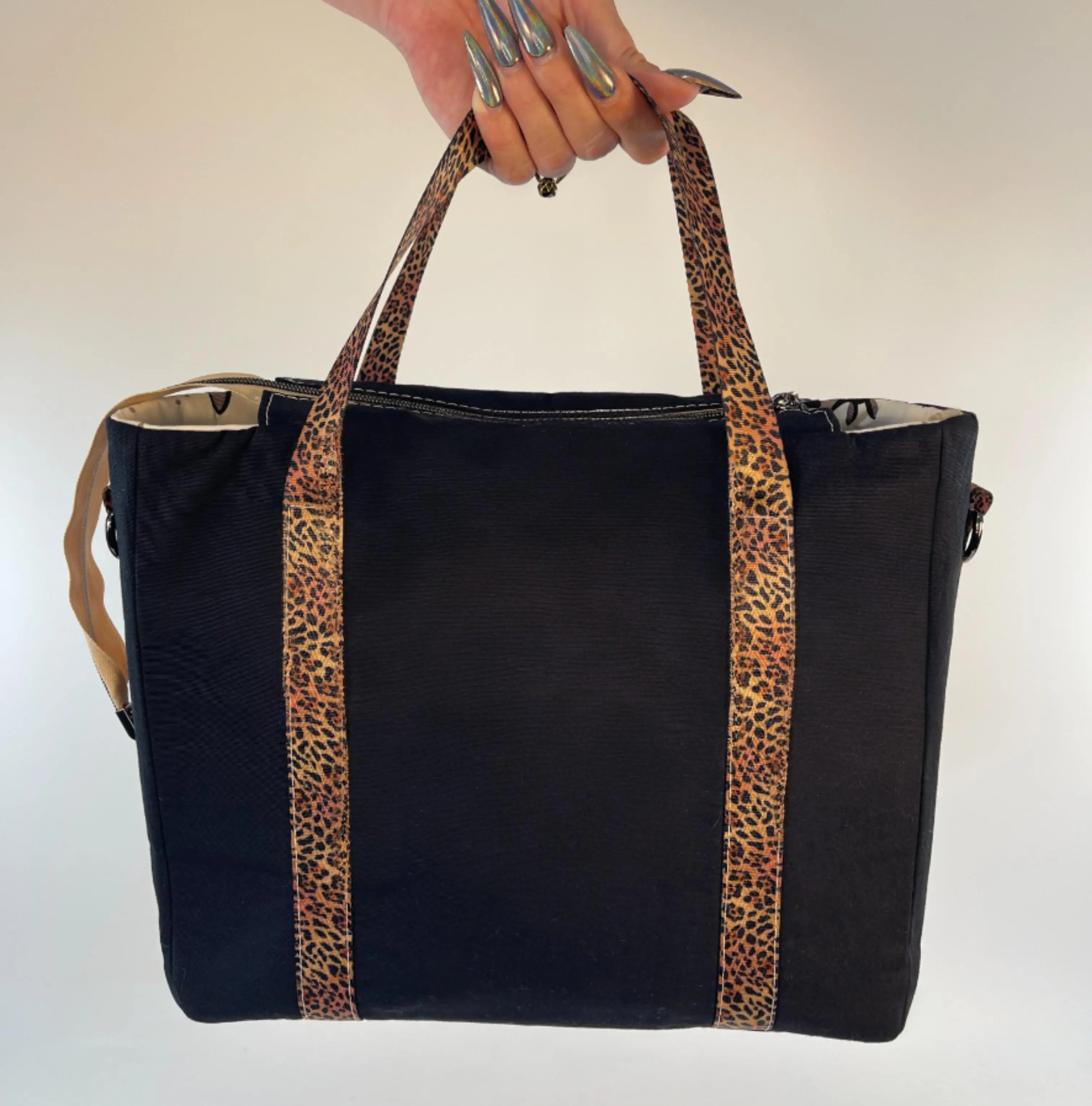 Major Menace Tote